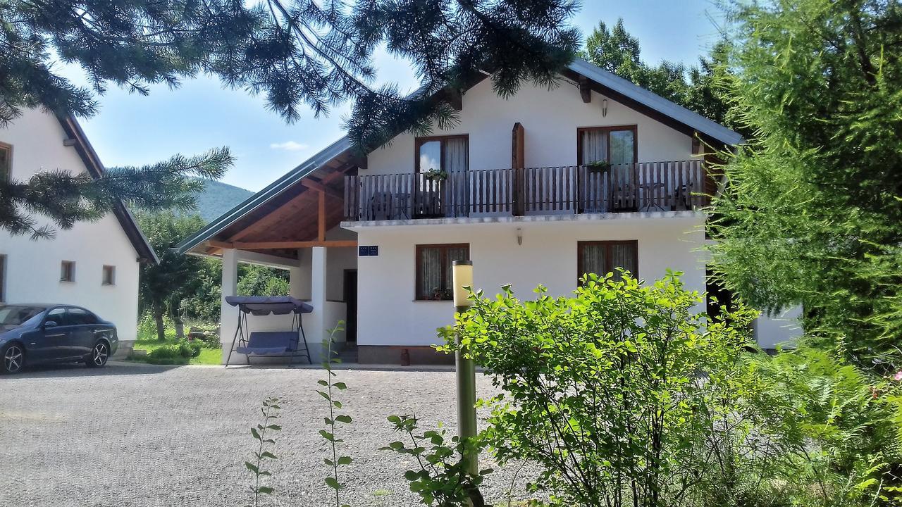 Galesic Apartments & Rooms Korenica Exterior photo